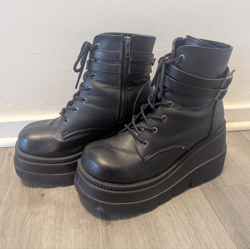 Size 11 Demonia Goth Boots Classic Black